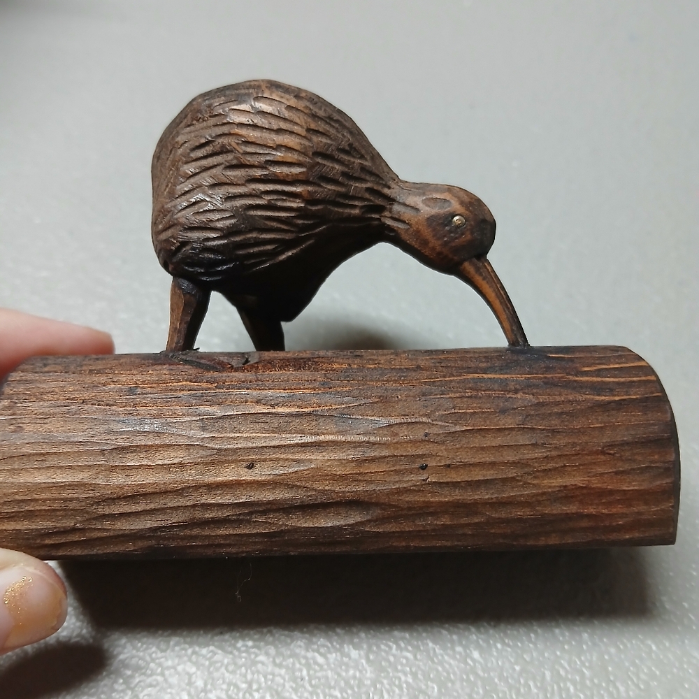 Kiwi Bird Vintage Handcarved Wooden Figurine Pencil Sharpener New Zealand Wood